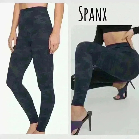 SPANX Pants - Spanx Look  At Me Now Seamless Leggings- Black Camo size M